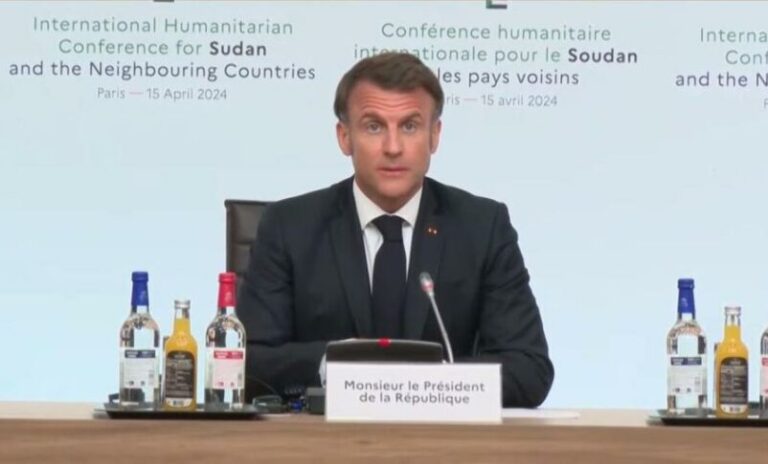 ‏ماكرون وبن زايد يؤكدان أهمية العودة إلى المسار السياسي والوقف الفوري لإطلاق النار بالسودان