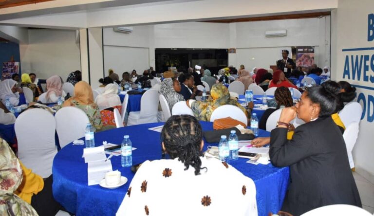 منظمة الحارسات تعقد مؤتمراً لإستعادة ثورة ديسمبر بكمبالا