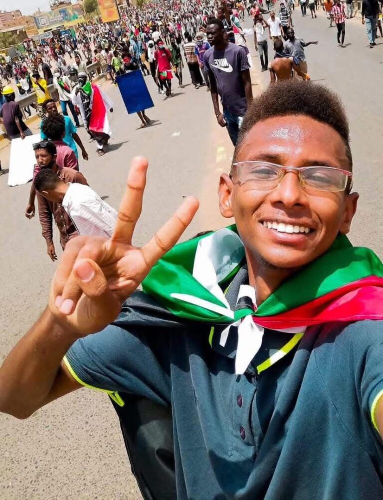 شمس الحرية تشرق في “دنقلا”: الإفراج عن الناشط منيب عبد العزيز بعد رحلة صمود خلف القضبان